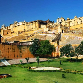 tourhub | GeTS Holidays | GOLDEN TRIANGLE WITH TIGER SAFARI AT RANTHAMBORE 