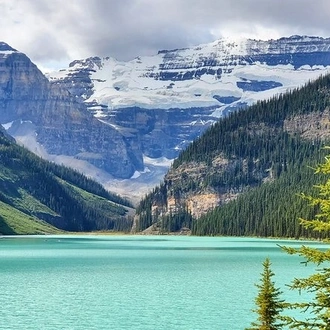 tourhub | Calgary Tours | Discover the Beauty of Banff, Jasper, Lake Louise, and Columbia Icefield on a 5-Day Expedition 