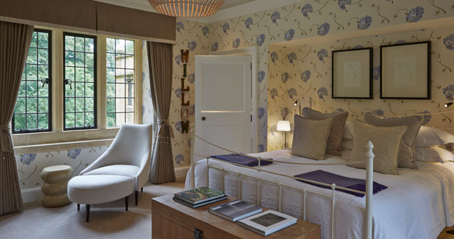 Foxhill Manor bedroom