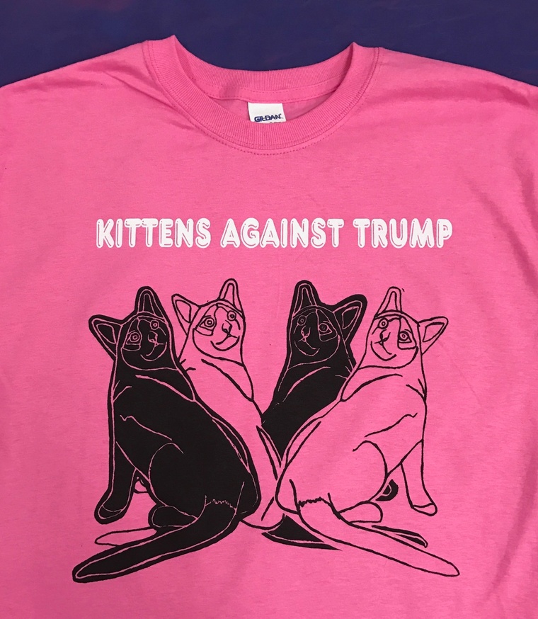HOMOCATS: KITTENS AGAINST TRUMP T-Shirt [Extra Large]