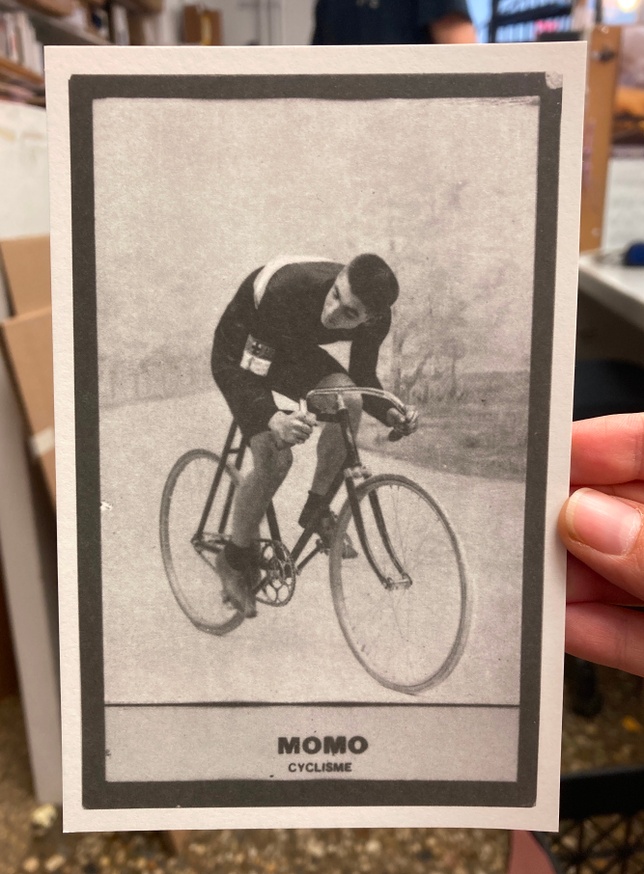 MOMO Retro-Cyclisme Postcard