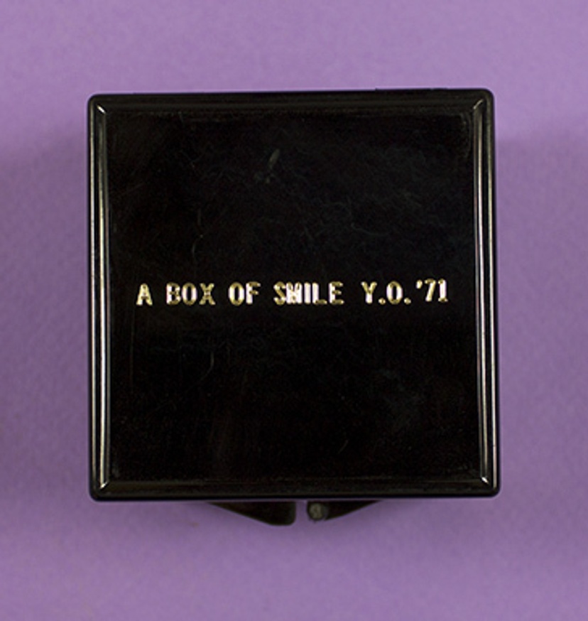 A Box of Smile [Black]