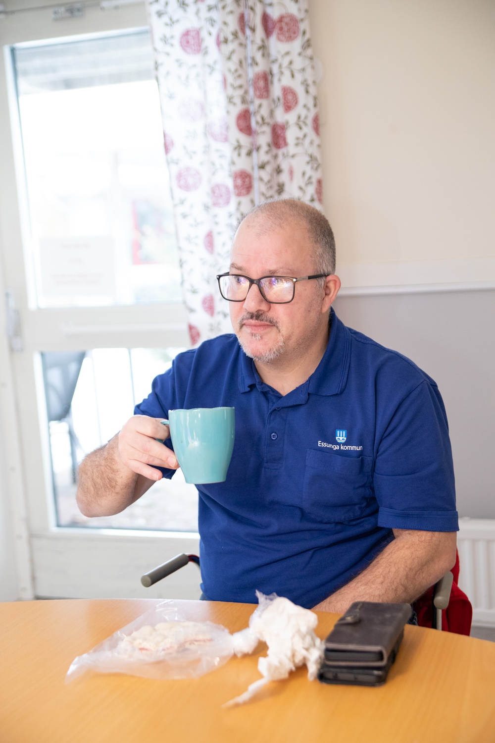 Mikael Lundman som jobbar inom hemtjänsten i Essunga kommun.