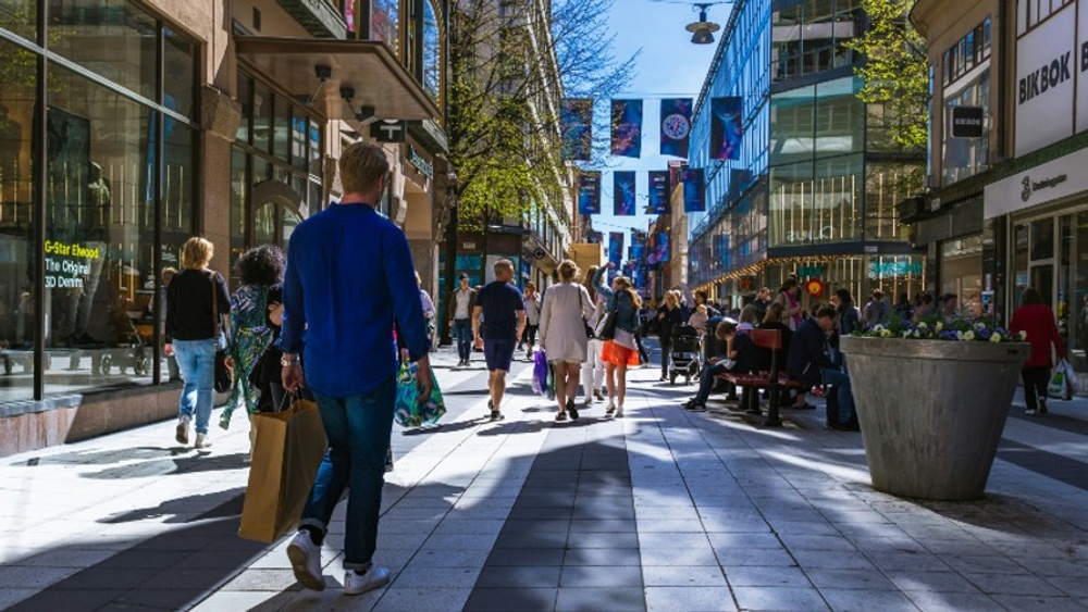 Folk på stan i Stockholm