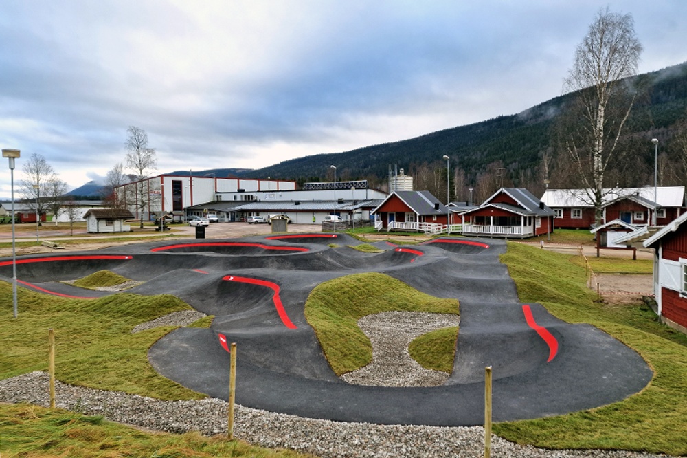 Sysslebäck Pumptrackbana vid Sysslebäcks Bad och Fritid