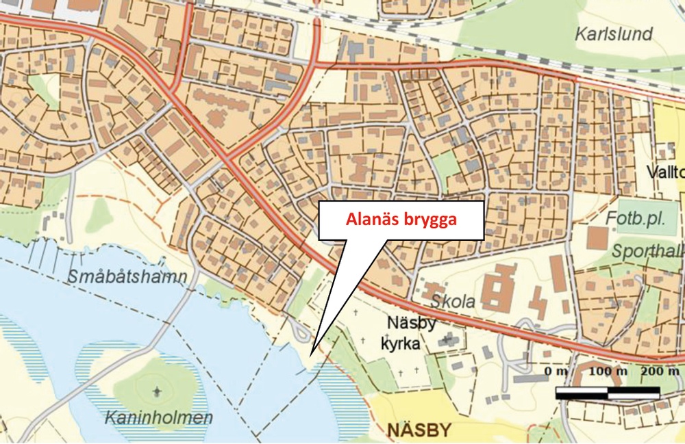 Kartbild över Frövi med pil som markerar platsen för Alanäs brygga.