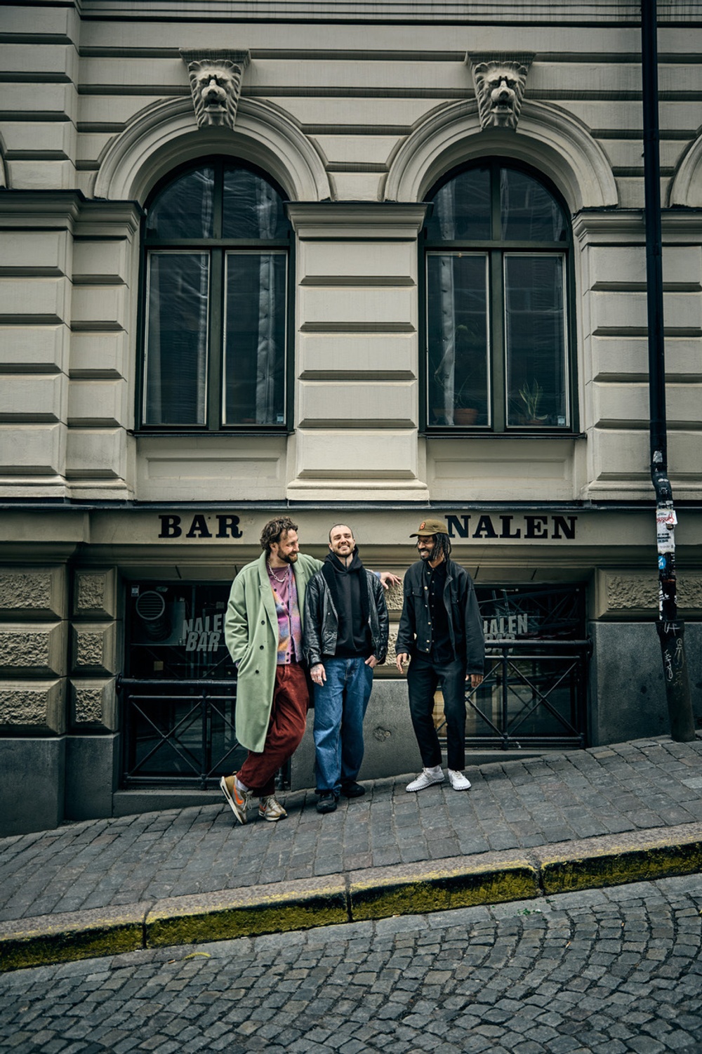 Markus Welin, Plato Mavrokostidis, Jaqe utanför bar soif på Nalen i Stockholm.
