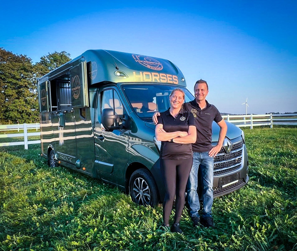 Annika Johansson och Magnus Lindberg, grundare och ägare för Horsepartner Sweden AB. Foto: Horsepartner Sweden AB