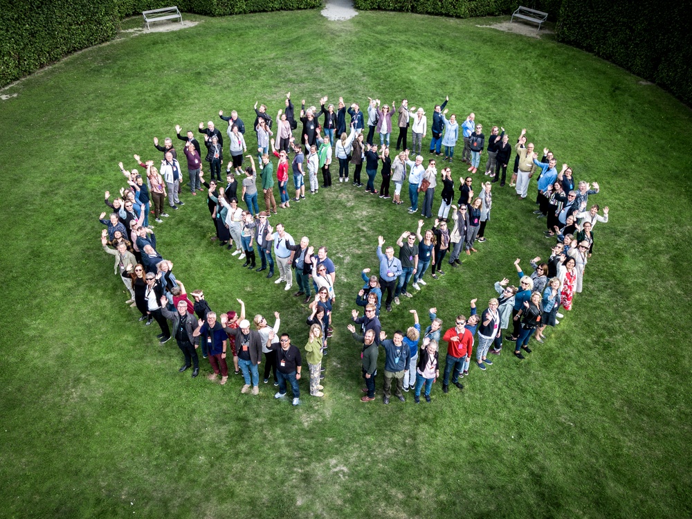 Nordic World Heritage Association formar världsarvslogon tillsammans vid. Foto Rahpael Stecksén 2019.