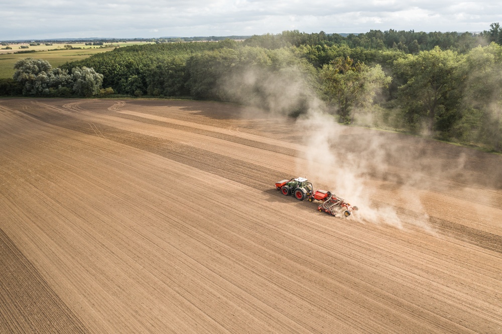 Väderstad, one of the world’s leading companies in tillage, seeding and planting, introduced our latest product innovation Väderstad Proceed in December 2021. Today it was announced that the Proceed wins the award of Farm Machine 2022 in the seede...
