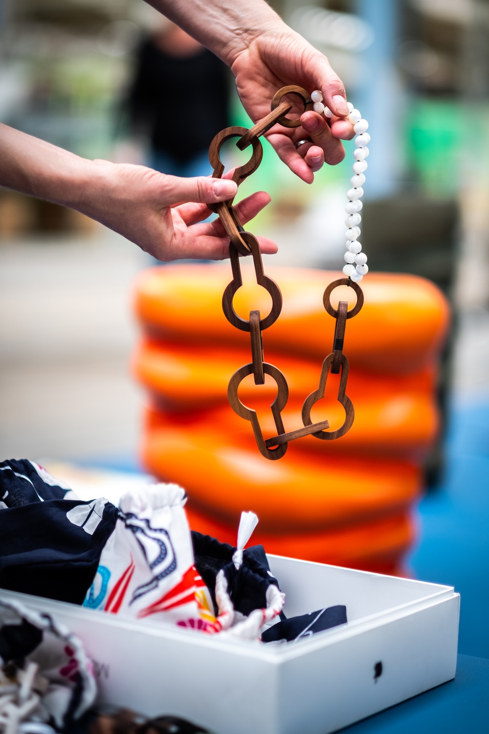 Resonance – Konsthantverkscentrum.
Necklace by Ulrika Swärd