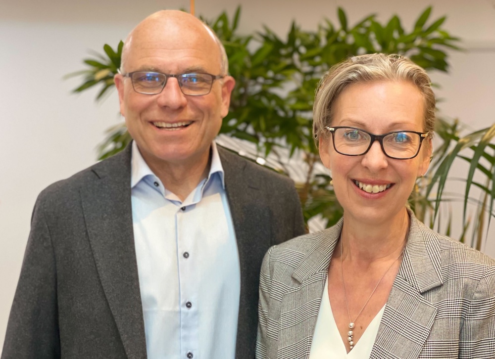 Professor Artur Schmidtchen och Helene Hartman