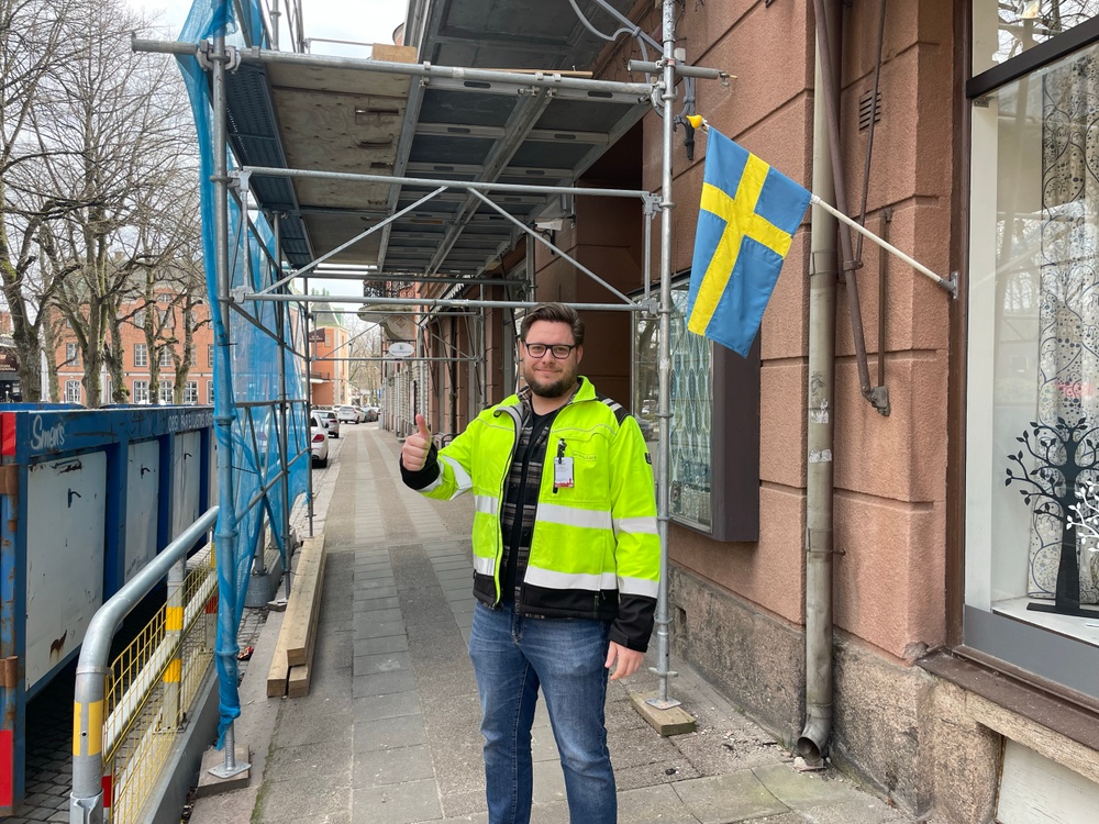 Mattias Ellström, trafkingenjör i SKara kommun är glad över att kommunen är bäst i landet på markupplåtelse.