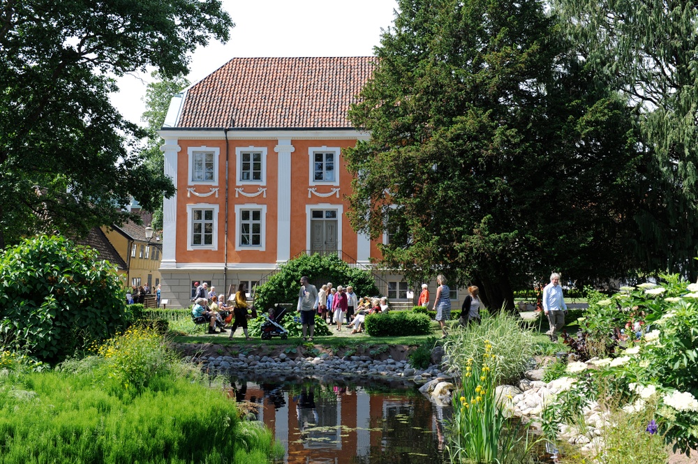 Friluftsmuseet på Kulturen i Lund. Herrehuset och den tillhörande dammen. Foto: Viveca Ohlsson/Kulturen