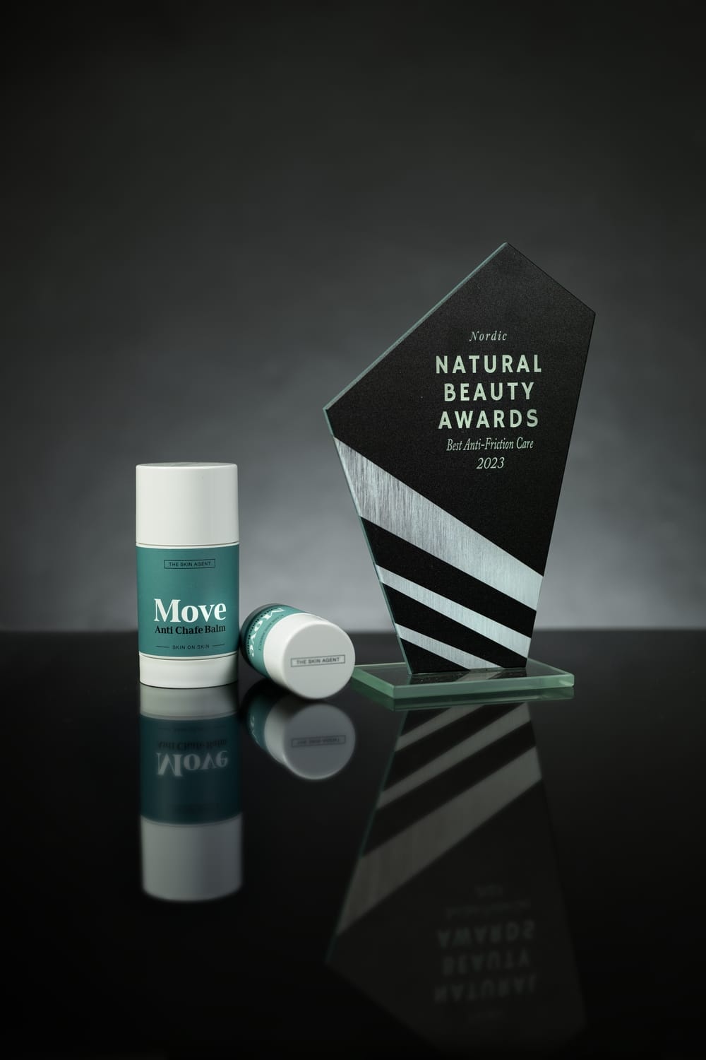 Move Anti Chafe Balm with trophy for Best Anti Friction Care 2023 by Nordic Natural Beauty Awards