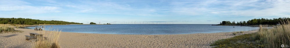 Visualisering från Höllick, östra stranden med108 verk, 350 meter höga. Visualisering genomförda av SWECO.