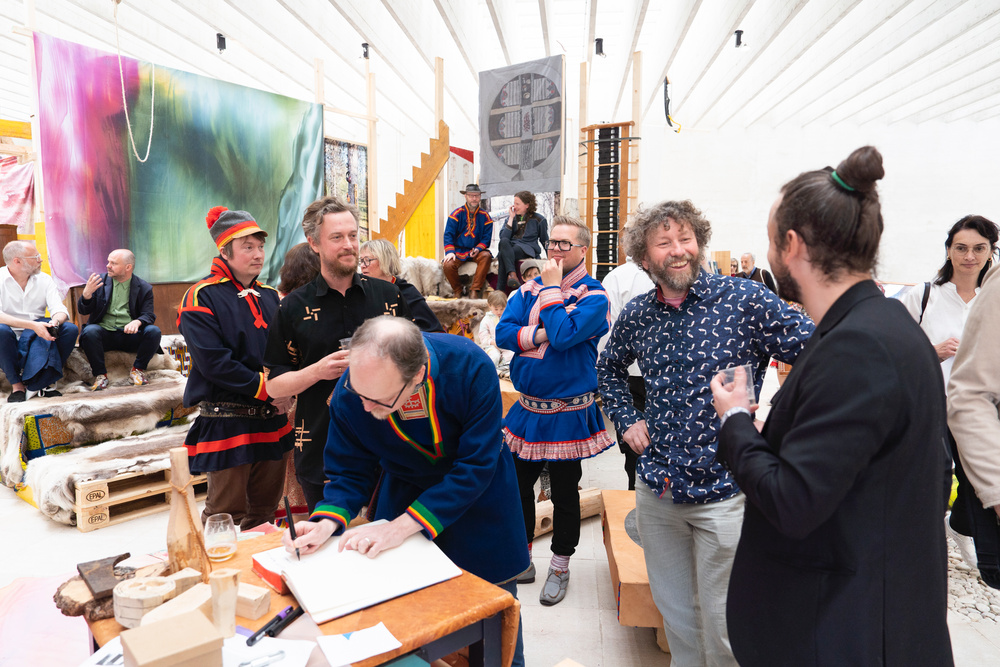 Inauguration of 'Girjegumpi: The Sámi Architecture
Library' by Joar Nango and collaborators at the Nordic Countries Pavilion (18th International Architecture
Exhibition – La Biennale di Venezia). Photo: Federico Sutera (2023). CC BY-SA 4.0.
