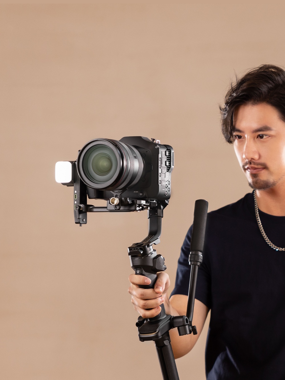 Zhiyun Crane 4