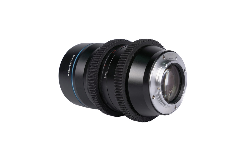Sirui 35mm Anamorphic Lens (07).jpg