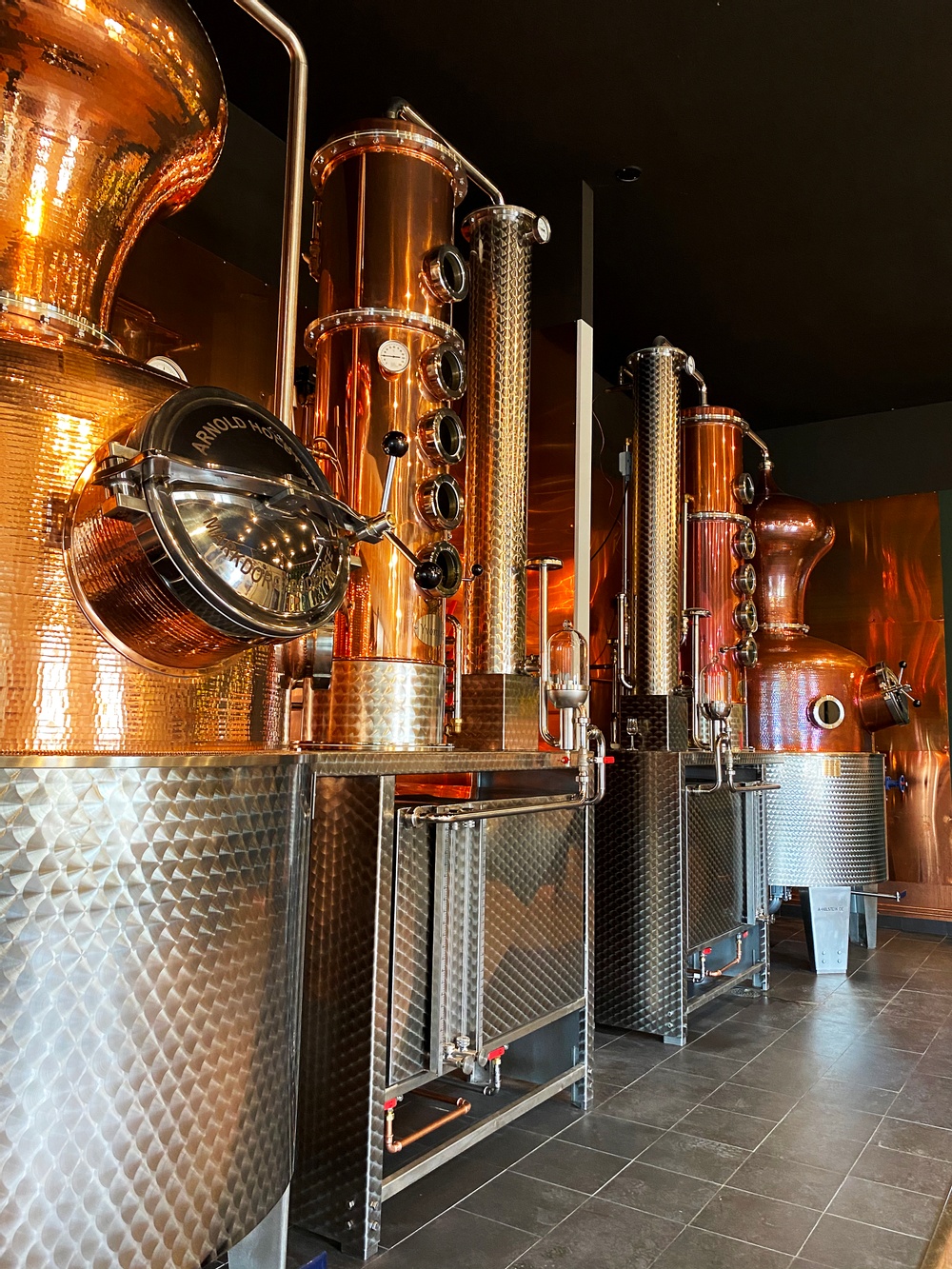 Hand hammered copper stills, 1.000 l. each. Named after Jon Hillgrens mother Yvonne and his mother in law Marit. The copper stills Yvonne and Marit are working side by side and together they are responcible for the main production of Hernö Gin from April 2021.