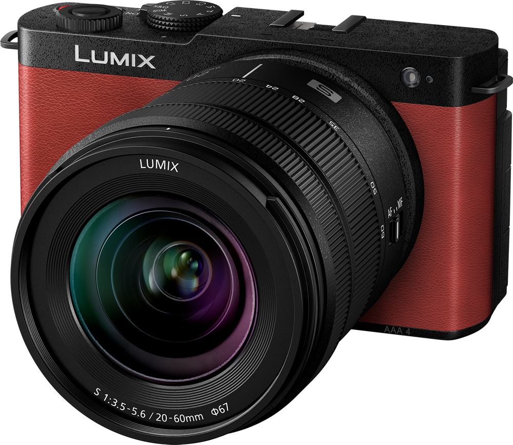 Panasonic Lumix S9