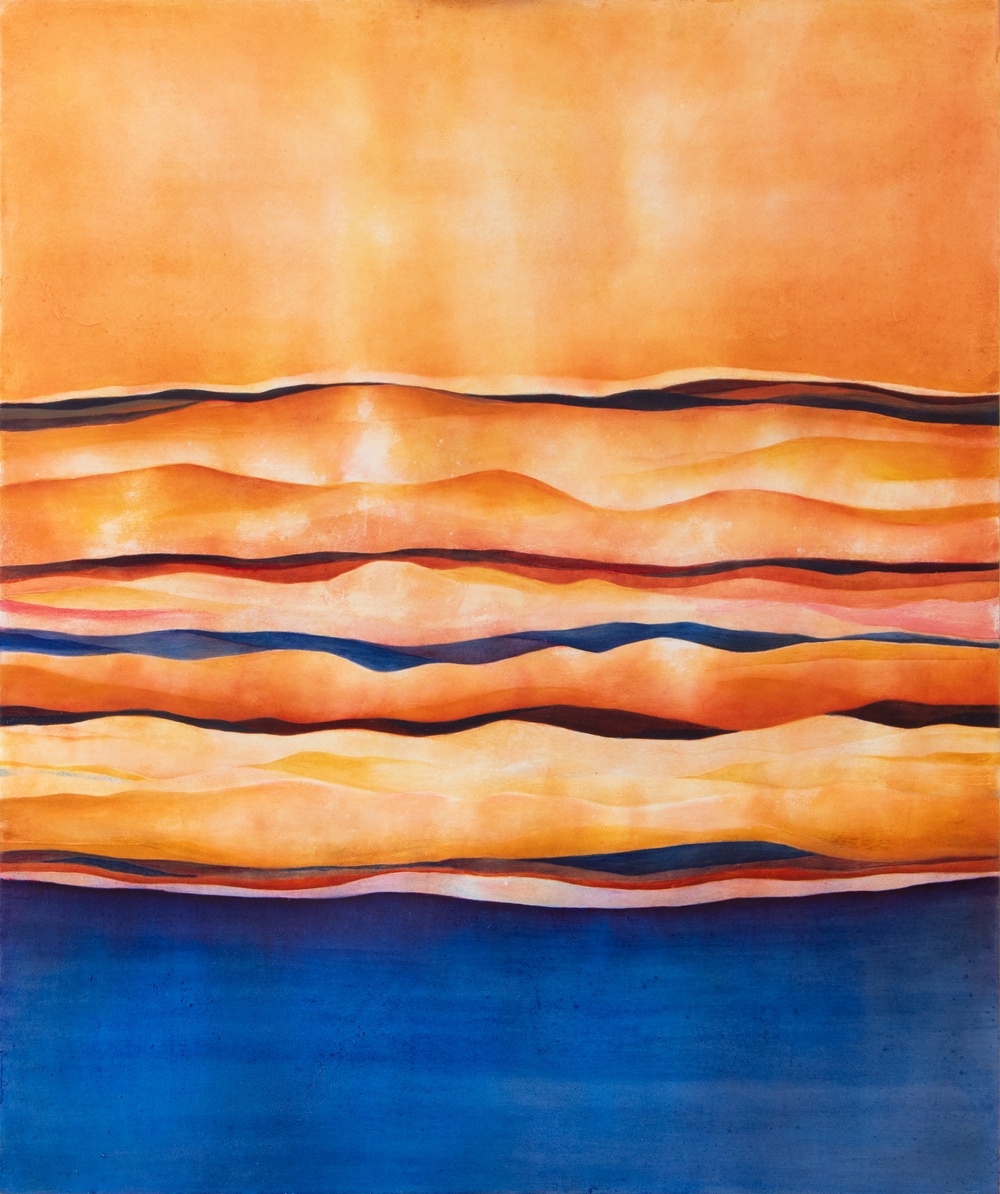 Målning stående format ökenliknande lanskap med ljusskiftningar gul orange och blå 