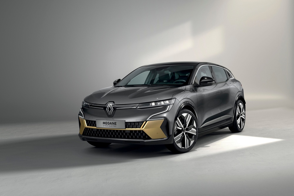 15-2022 - Story Renault - Colourist_ A trade unto its own at Renault Design.jpeg