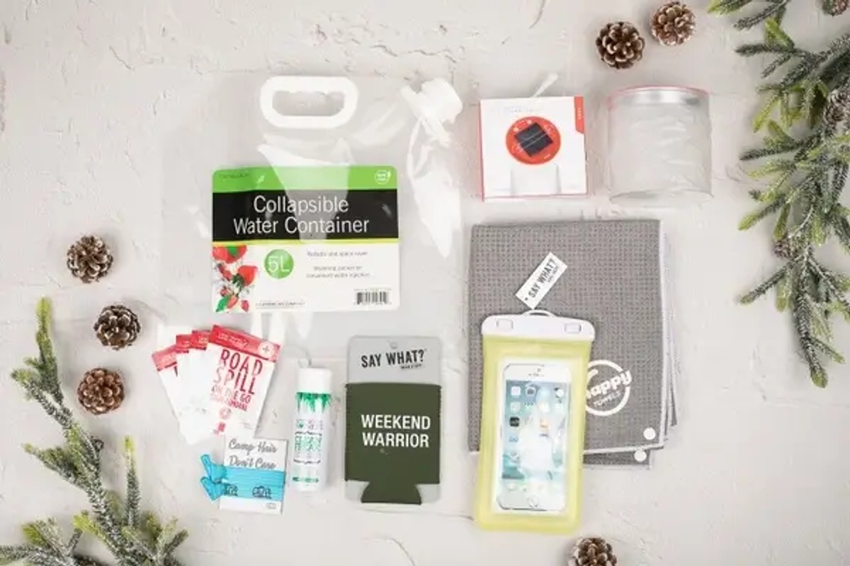 Gift Boxes for Outdoor Lovers, from Glamping to Backcountry Hiking (2021)