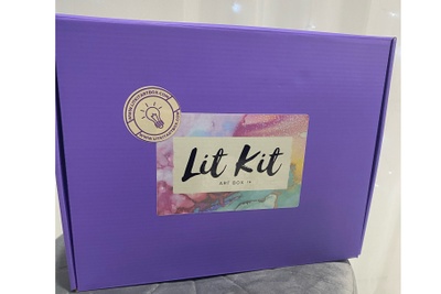 Deluxe Lit Kit Art Box Photo 3