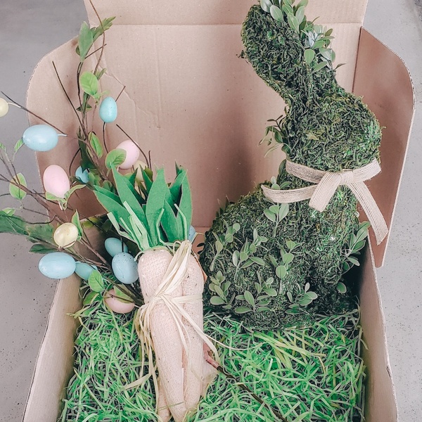 March's Easter DecorBox