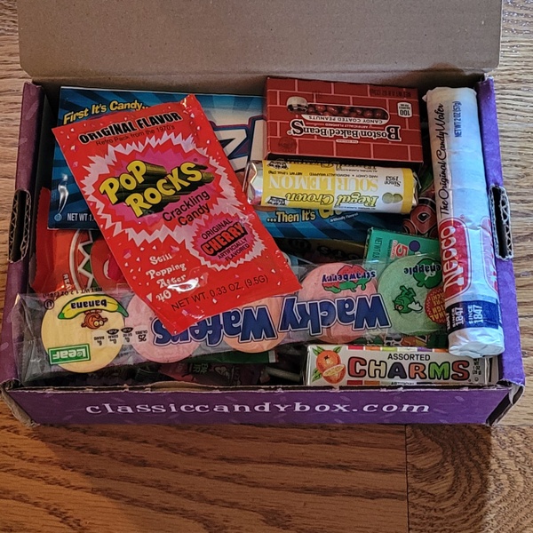 August Classic Candy Box