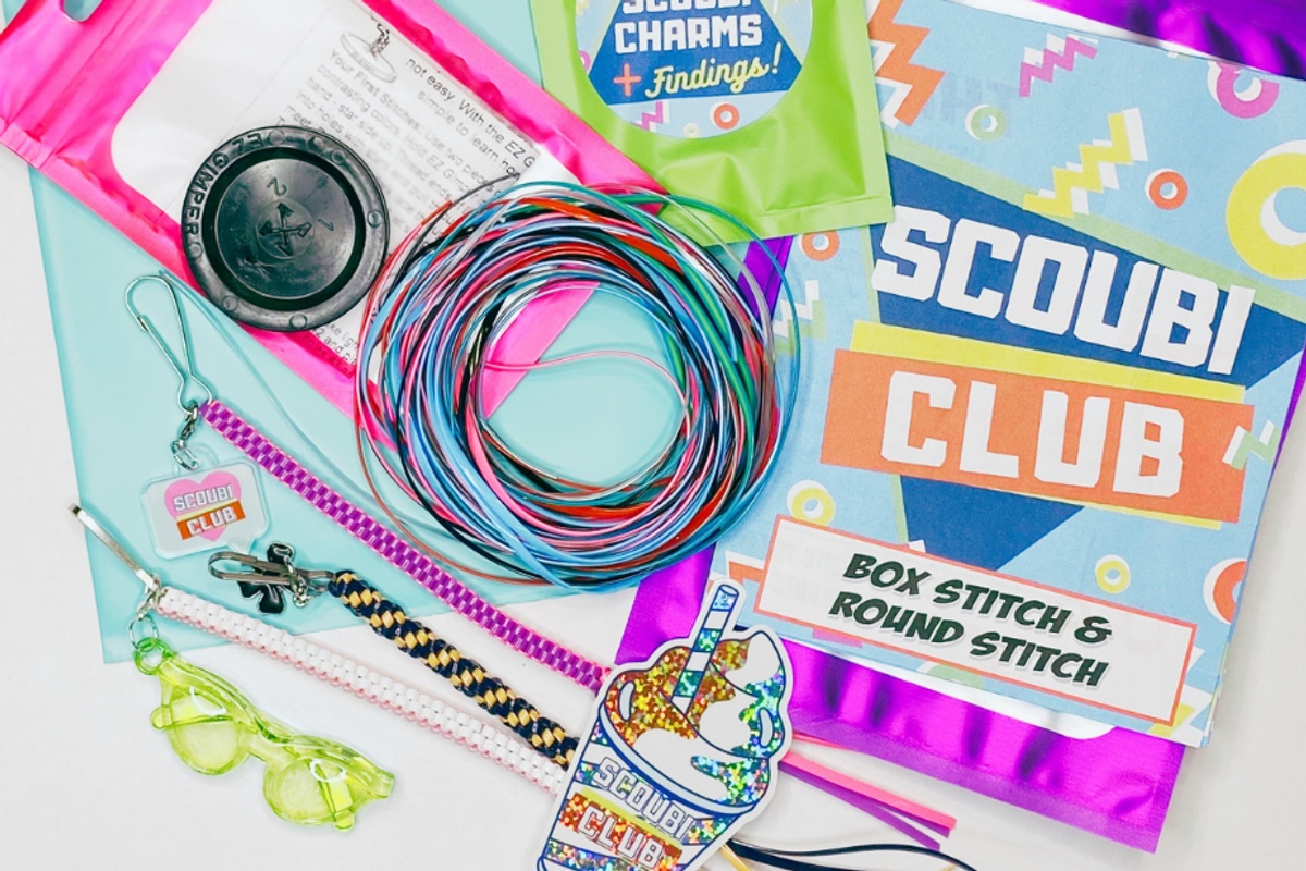 Monthly Scoubi Club Subscription - craft kit with SURPRISE CHARMS Photo 1