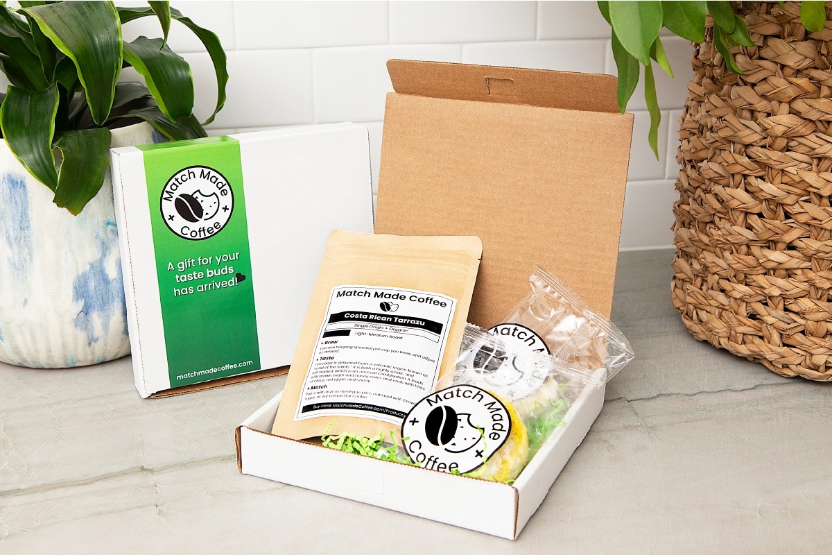 The Best Organic Coffee Box with Gourmet Cookies (FREE SHIPPING) Photo 1