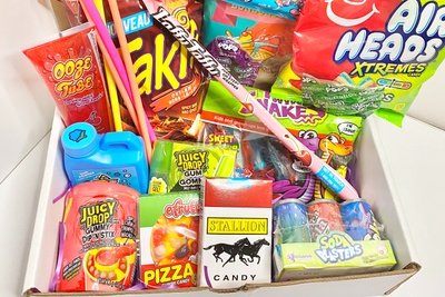 personeelszaken Zuidoost uitbarsting Oh!So Sweet Candy Box | Oh!So Sweet Candy Box Subscription Box | Cratejoy
