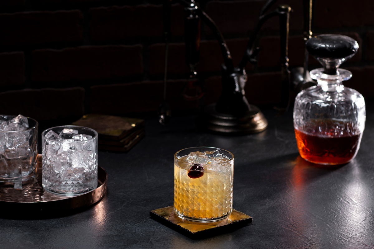 Whiskey Sour Edition Cocktail Kit (w/Whiskey Stone Upgrade) image 0