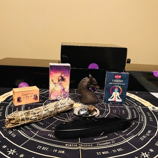 January 2025 Divination Tools & Metaphysical Box