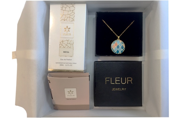 Fleur Luxury Box Photo 1