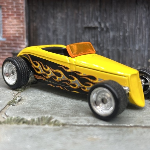 Monthly Hot Wheels Rubber Box: One Custom Mainline Hot Wheels With New Wheels/Rubber Tires