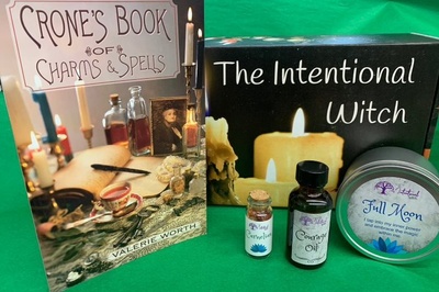 The Intentional Witch Mini Mystery Box Photo 1