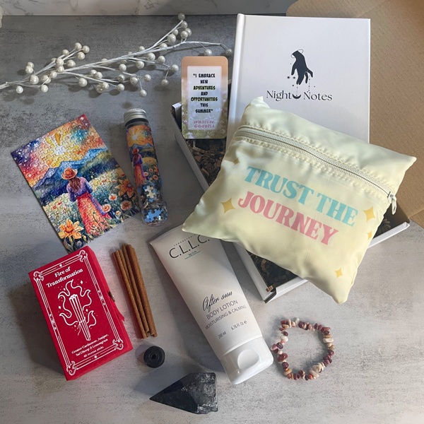 June "Summer Vibes" Box 2024