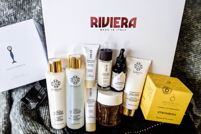2021 Riviera - Large Made in Italy Luxury skincare Box Photo 2