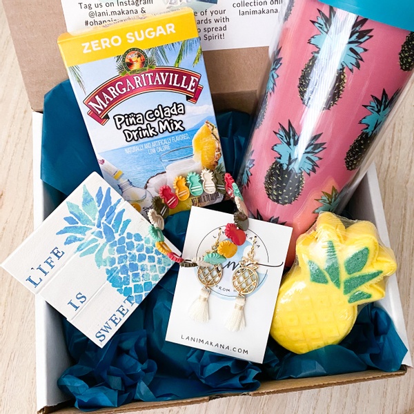 Pineapple Paradise July 2021 Box 🍍