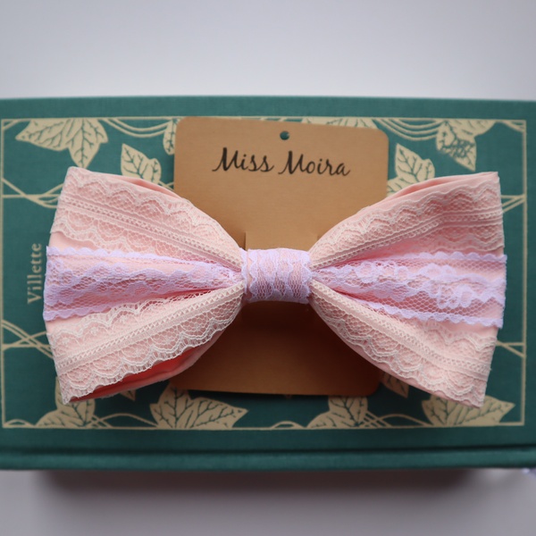  pink lace surprise bow box 