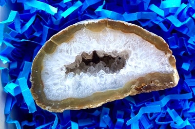 Geodes of The Month Box Photo 3