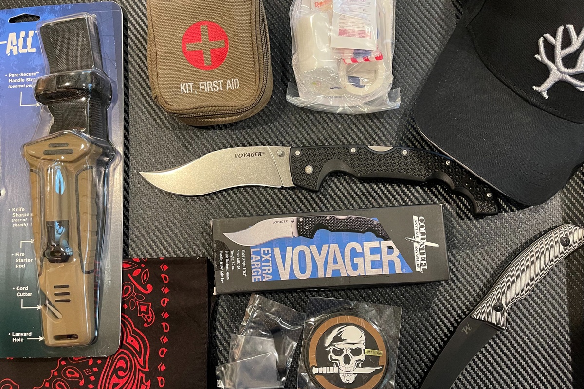 Knife Subscription Club: Ultimate Photo 1