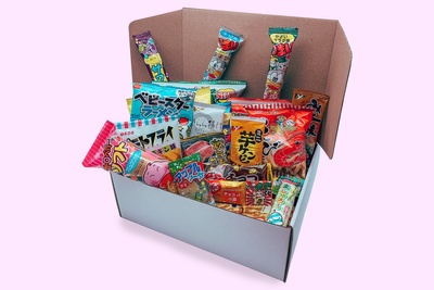 Monthly Tokyo Snack Box Photo 2
