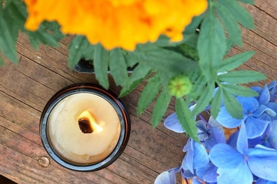Monthly Soy Wax Candle scented with Essential Oils * Photo 2