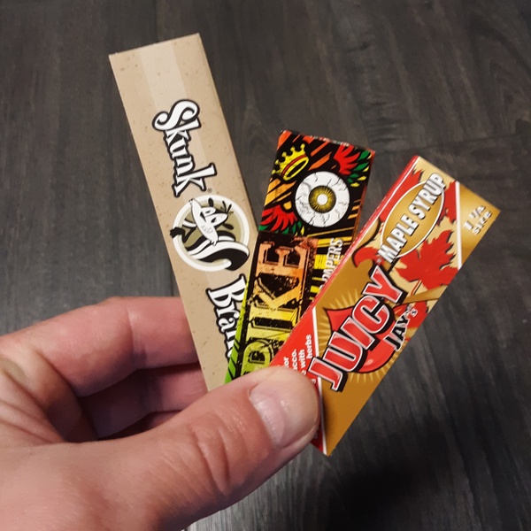 3-Pack Monthly Rolling Paper Subscription - October 2020