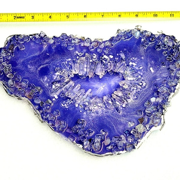 Realistic 12-Inch Resin Geode Art Kit w/Quartz Healing Crystals