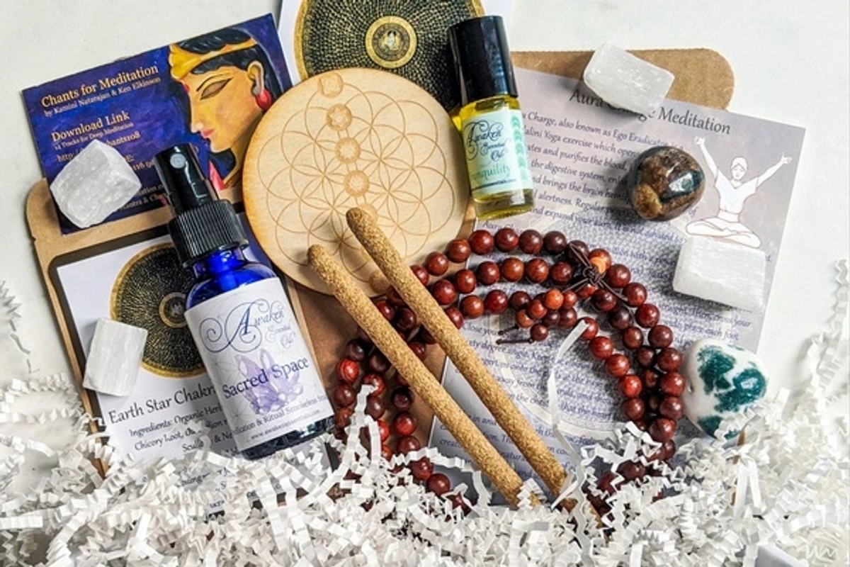 The Best Subscription Boxes for the Cancer Zodiac Sign